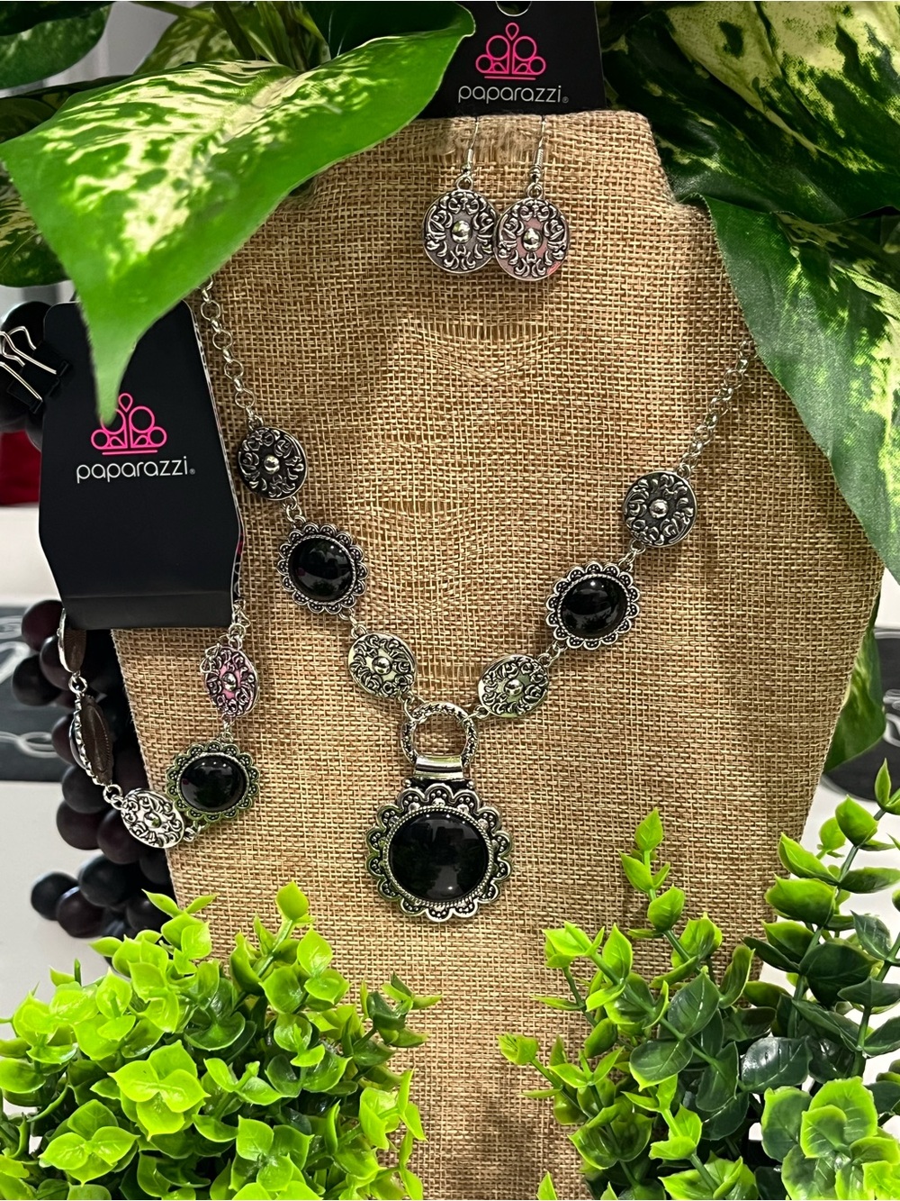 paparazzi Silver-Toned Black Stone Pendant Necklace Set